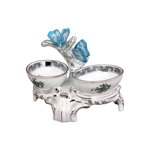 Twin salt cellar, butterfly knob