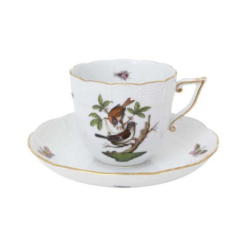 Coffeecup with saucer