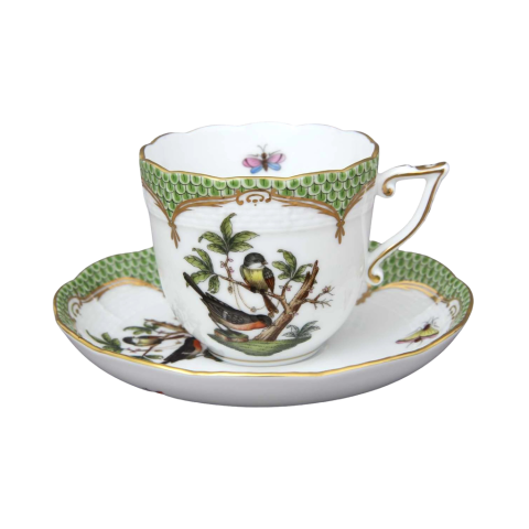 Coffeecup with saucer