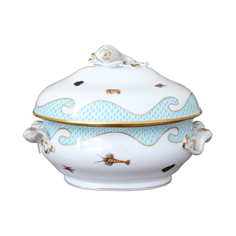 Soup tureen, dolphin knob