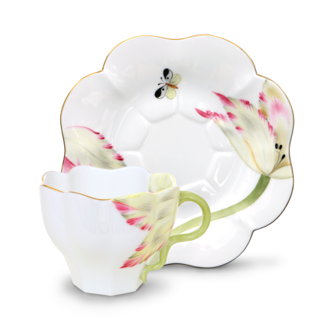Teacup with saucer