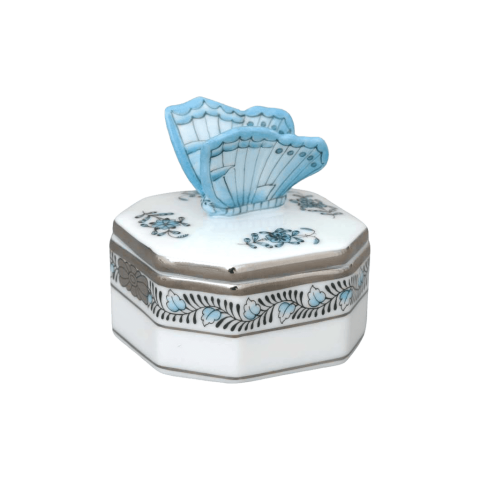 Bonbonniere, butterfly knob