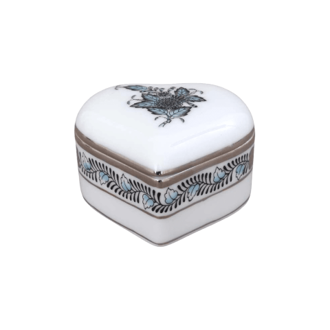 Fancy box, heart-shaped