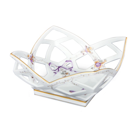 Fancy dish, large w. Gothic piercing