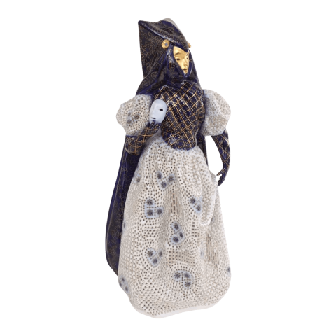 Renaissance woman in shawl, open work